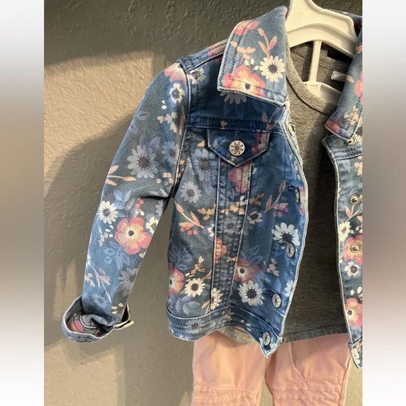Denim Jean Jacket 3pc Size 2T Floral Legging Set Outfit Tucker Tate. - Picture 5 of 8